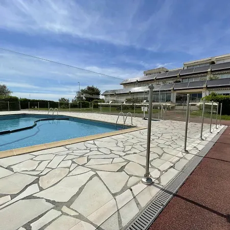 Avec Piscine Et Parking - - Fr-1-246-658 *